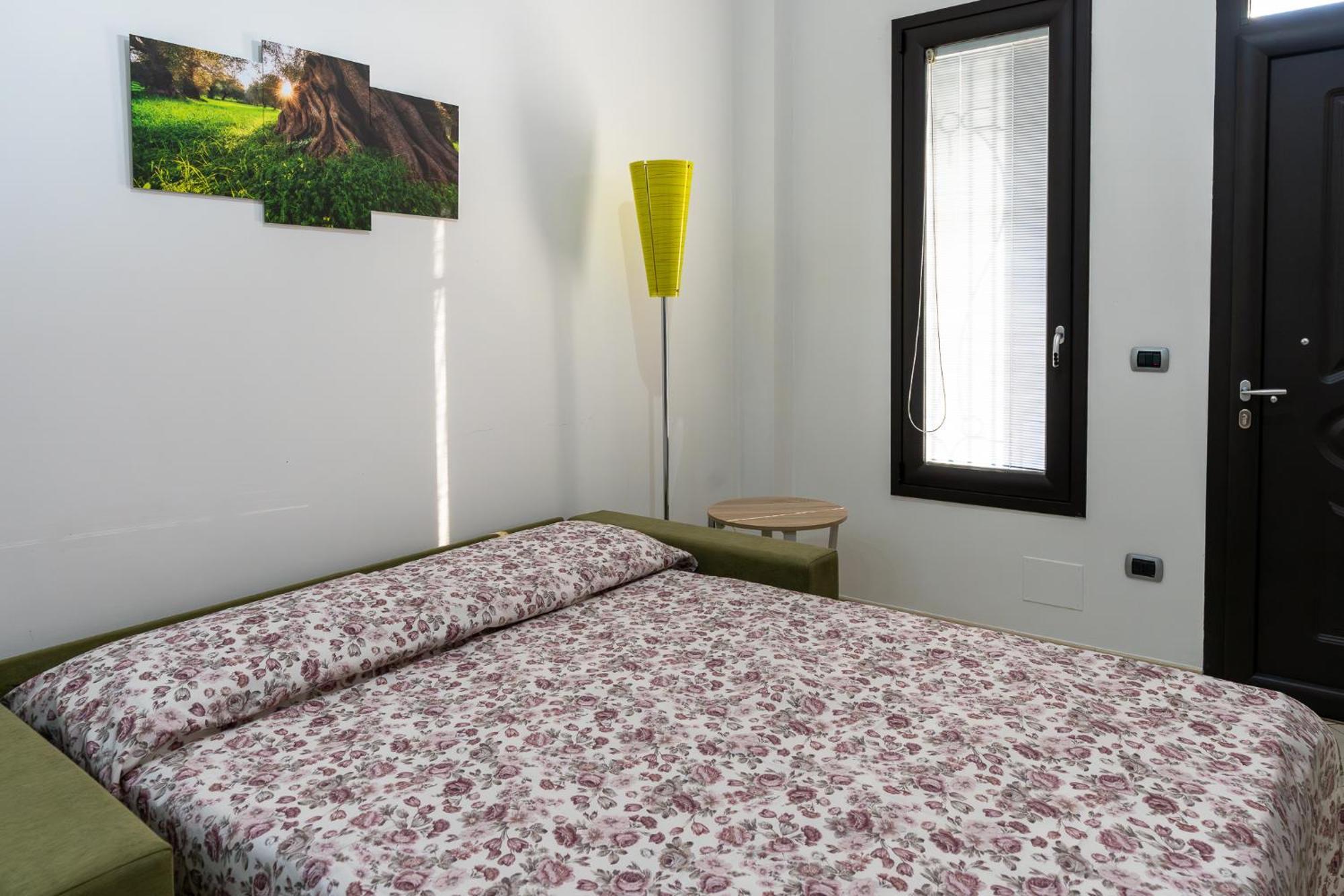 Casa Vacanze Ines Latiano Esterno foto